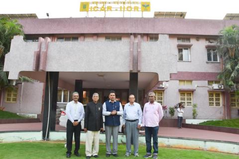 Visit of Dr. S.L. Mehta to ICAR-IIOR