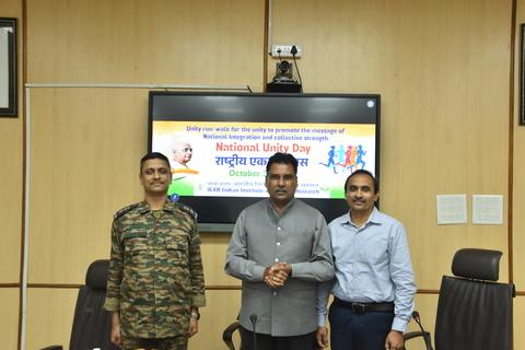Rashtriya Ekta Diwas pledge taken, Human Chain and Walk for Unity at ICAR-IIOR