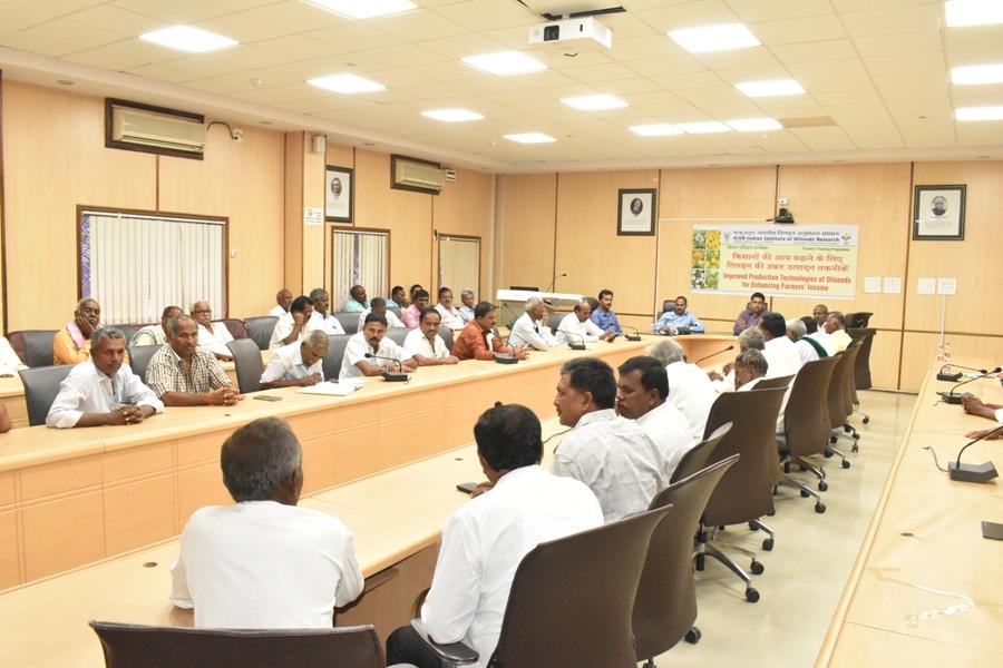 Farmers Training Programme  on Improved Production Technologies of Oilseeds for Enhancing Farmers Income