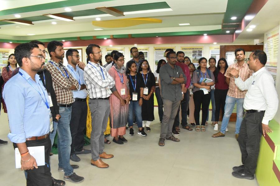 Visit of the 112th FOCARS batch, ARS probationers to ICAR-IIOR 