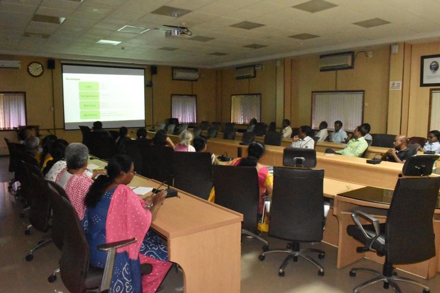 A Guest lecture by Dr Sobhan Babu Sajja, Senior Scientist, ICRISAT, on “Speed Breeding Facility” on 02.08.2023.