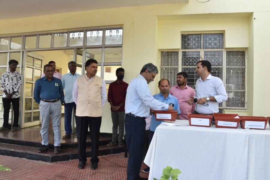 New Year (2025) Celebrations at ICAR-Indian Institute of Oilseeds Research.