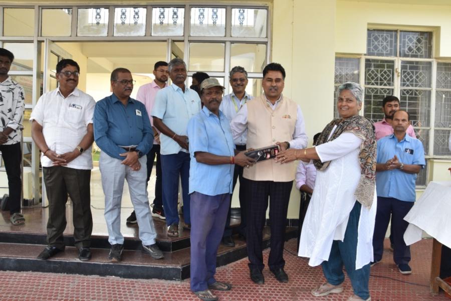New Year (2025) Celebrations at ICAR-Indian Institute of Oilseeds Research.