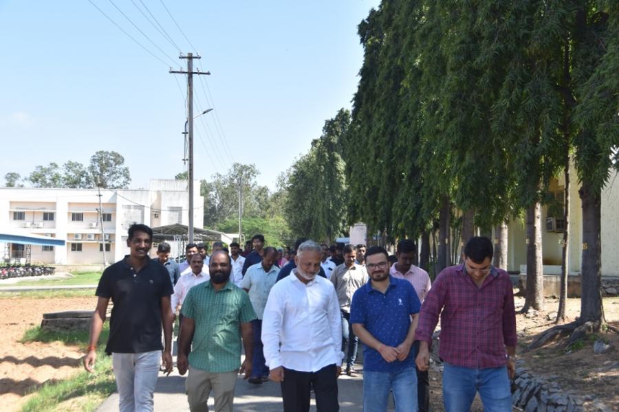 Rashtriya Ekta Diwas pledge taken, Human Chain, walk for unity and  guest lecture on ek Bharat shreshtha Bharat and National Unity at ICAR-IIOR