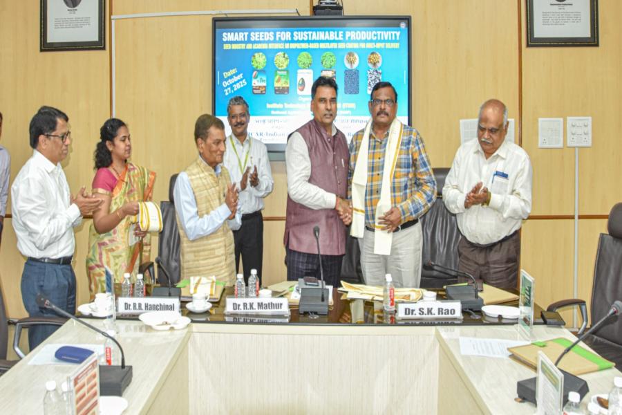 SMART SEEDS FOR SUSTAINABLE PRODUCTIVITY  SEED INDUSTRY AND ACADEMIA INTERFACE ON BIOPOLYMER-BASED MULTILAYER SEED COATING FOR MULTI-INPUT DELIVERY