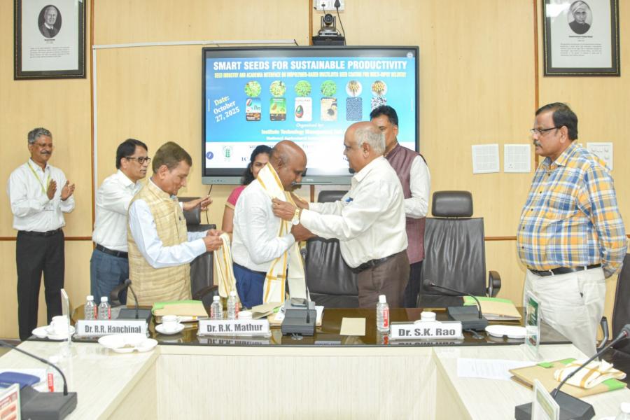 SMART SEEDS FOR SUSTAINABLE PRODUCTIVITY  SEED INDUSTRY AND ACADEMIA INTERFACE ON BIOPOLYMER-BASED MULTILAYER SEED COATING FOR MULTI-INPUT DELIVERY