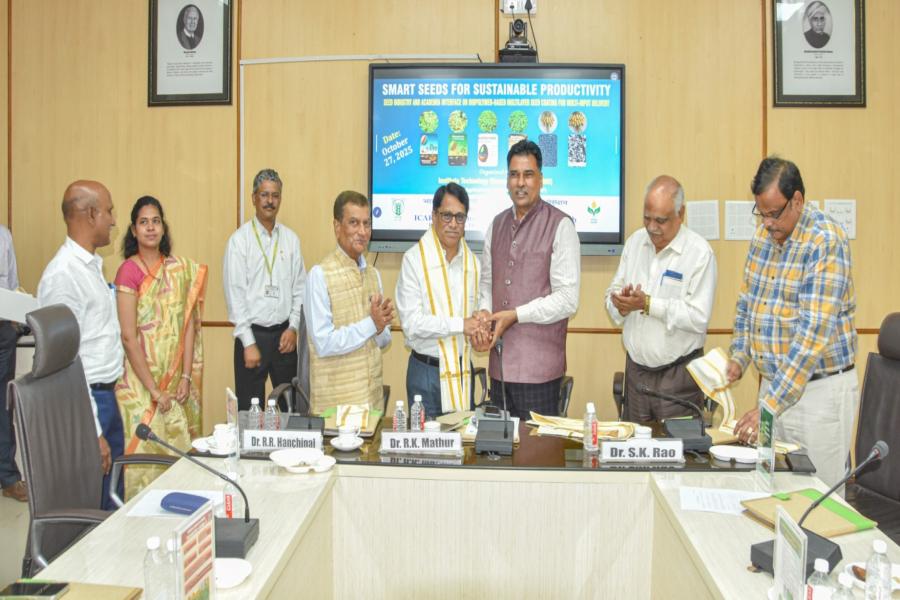 SMART SEEDS FOR SUSTAINABLE PRODUCTIVITY  SEED INDUSTRY AND ACADEMIA INTERFACE ON BIOPOLYMER-BASED MULTILAYER SEED COATING FOR MULTI-INPUT DELIVERY