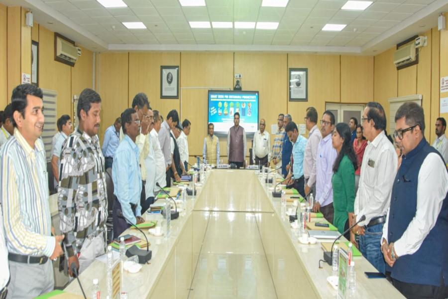 SMART SEEDS FOR SUSTAINABLE PRODUCTIVITY  SEED INDUSTRY AND ACADEMIA INTERFACE ON BIOPOLYMER-BASED MULTILAYER SEED COATING FOR MULTI-INPUT DELIVERY