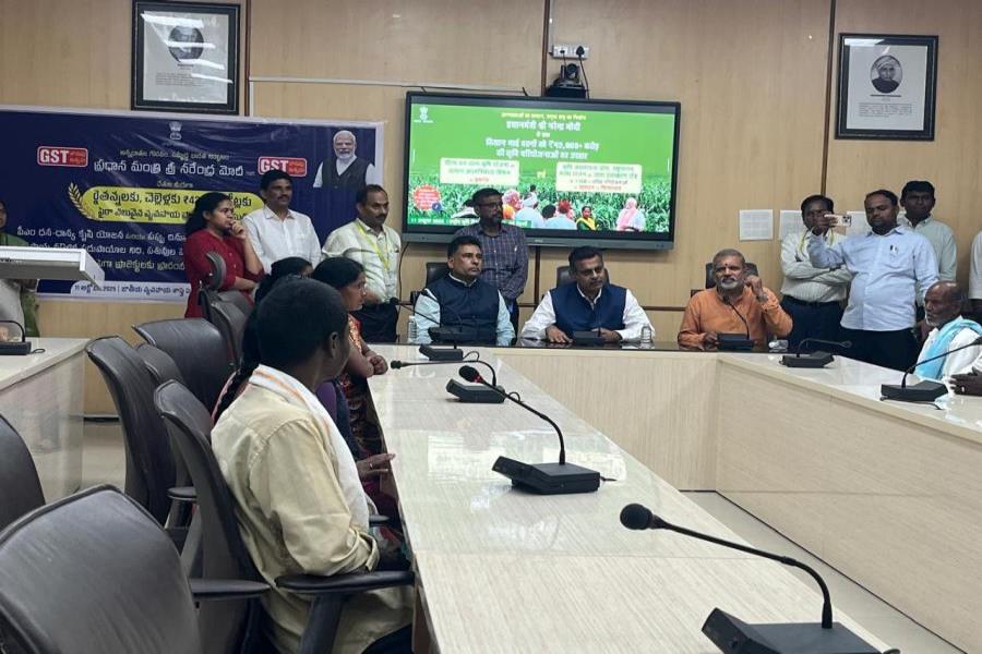 PM Dhan Dhaanya Krishi Yojana programme at ICAR-IIOR on 11.10.2025