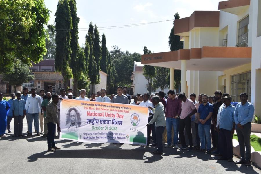 Rashtriya Ekta Diwas pledge taken, Human Chain and Walk for Unity at ICAR-IIOR