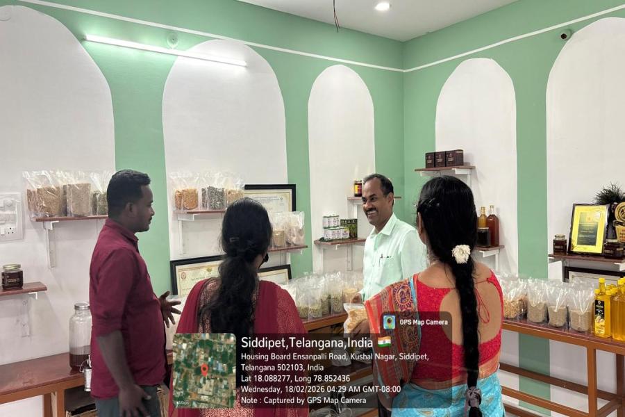 Promoting crop diversification during rabi with sunflower in place of Rabi upland paddy in Siddipet. Coupled with farm Mechanization for timely operations and overcoming labour shortages through establishment of custom hiring centres at ICAR-IIOR nurtured FPOs in Siddipet.