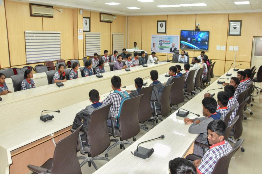 School Children educational visit to ICAR-IIOR