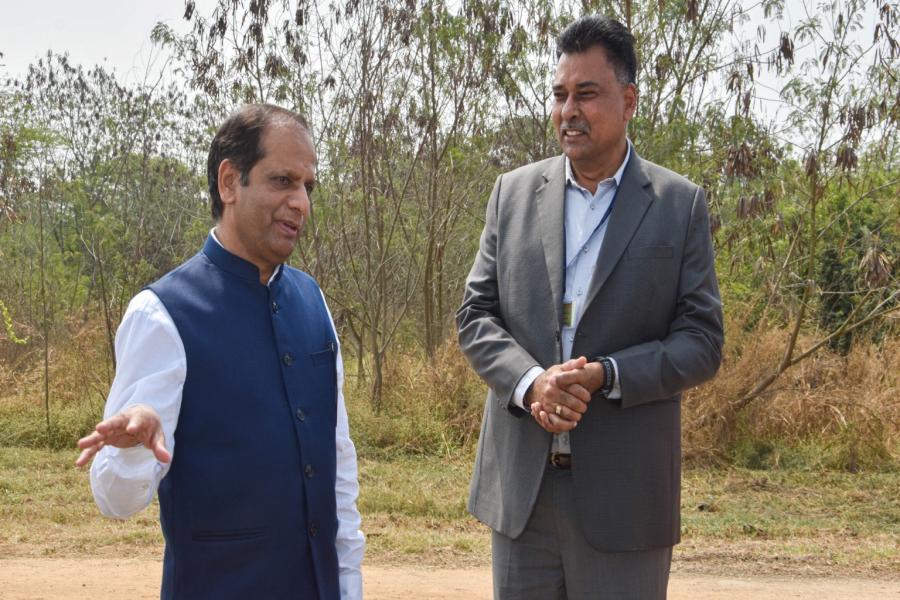 ICRISAT DG Visit to IIOR Fields at ICRISAT Farm